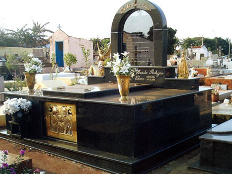 Túmulo com Arco