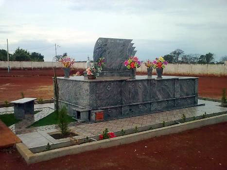 Túmulo com Jardim
