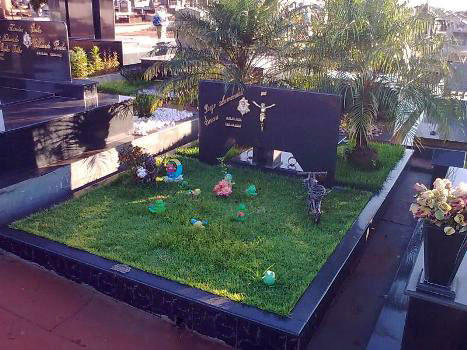 Túmulo com Jardim